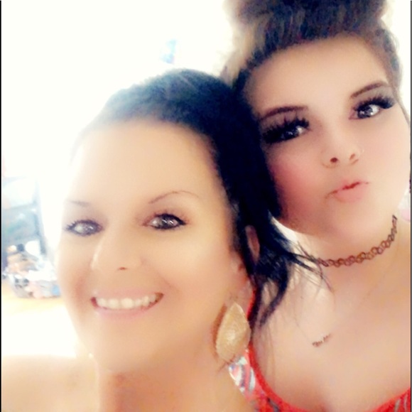 Meet your Posher, Marie - Picture 1 of 7